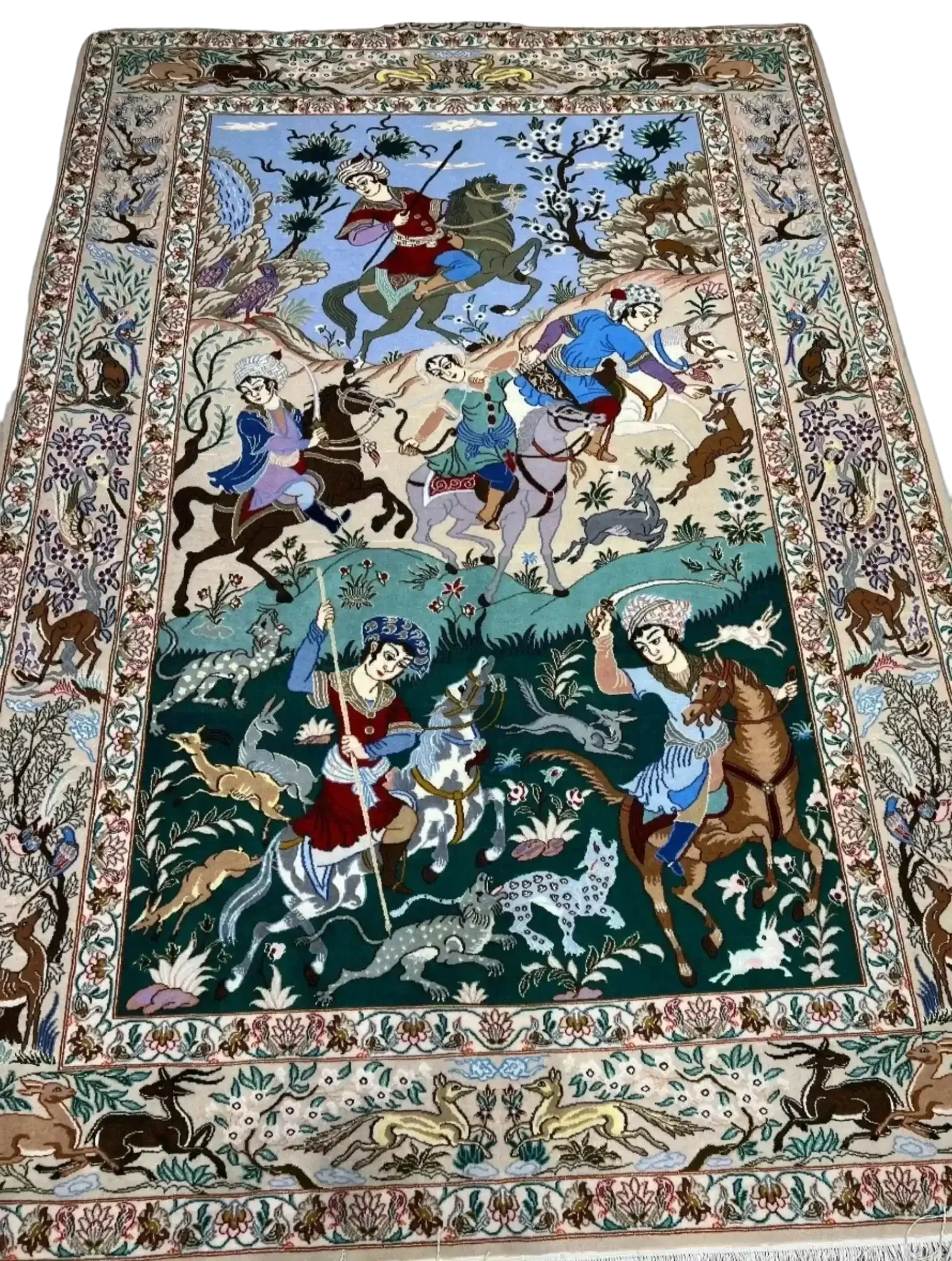 "Hand-knotted Isfahan Persian rug – 190x130 cm, crafted with silk and wool, featuring 740,000 knots per square meter, combining traditional Persian artistry with modern luxury for an elegant home decor."